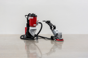 Industrial vacuum cleaner 2400