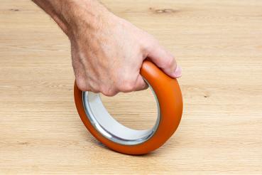 Der Parkett-Verlegering ist ein innovatives Werkzeug zur Verlegung vom vollflächig verklebten Parkett. Die Parkettstäbe werden durch sanfte Schlagbewegung angedrückt und im Kleberbett verschoben.