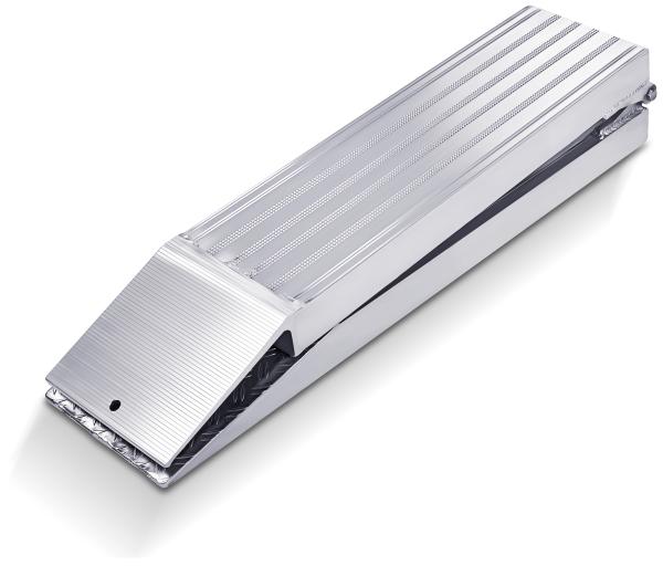 Auffahrrampe 250x2500mm klappbar (Set á 2 Stk.)  Auffahrrampe klappbar ideal zum Verladen von Geräten wie Strippermaschinen oder Bodenschleifmaschinen in Fahrzeugen.